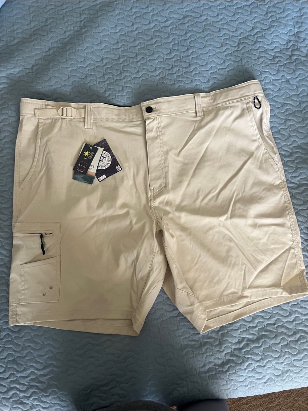 Realtree Tan Cargo Shorts with Zip Pocket